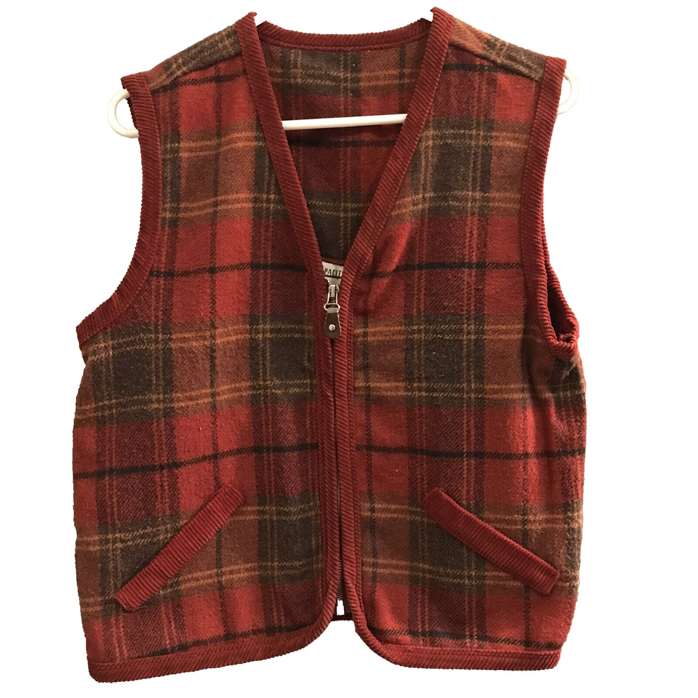 Capacity Wool Blend Vest Womens Size M Medium Red Plaid zip Front Sleeveless